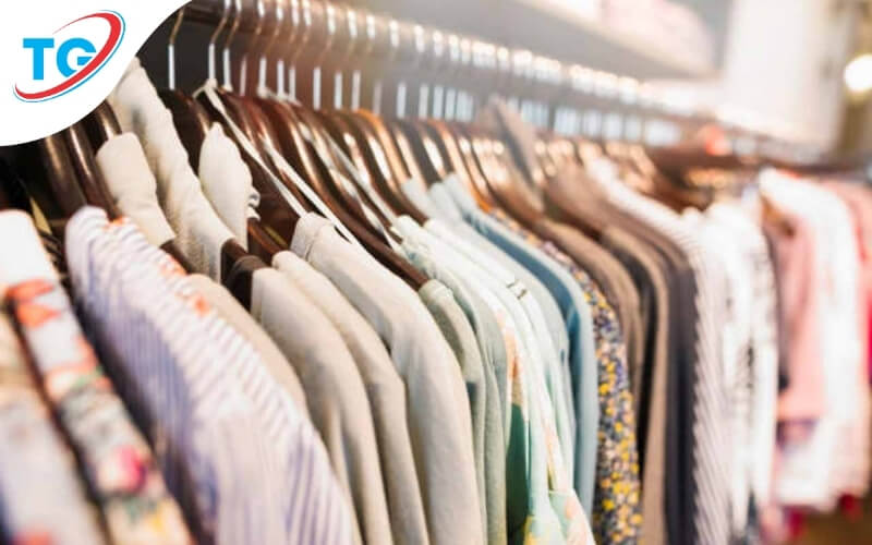 Mặt hàng thời trang được nhiều tiểu thương lựa chọn vì “1 vốn 4 lời”