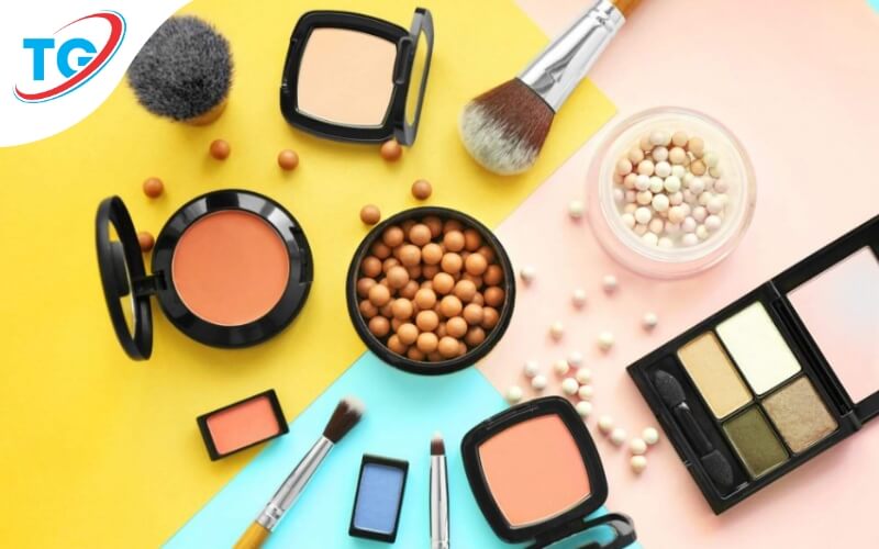 Mặt hàng mỹ phẩm, phụ kiện làm đẹp nội địa Trung luôn được lòng phái đẹp